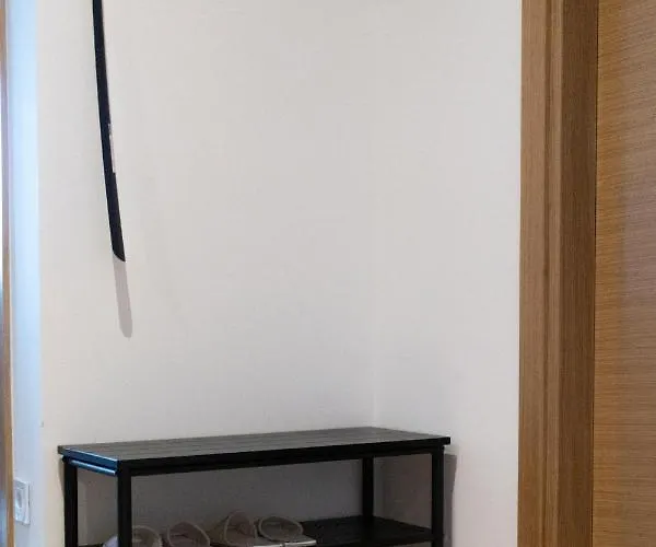 A 207-fruske Apartment *